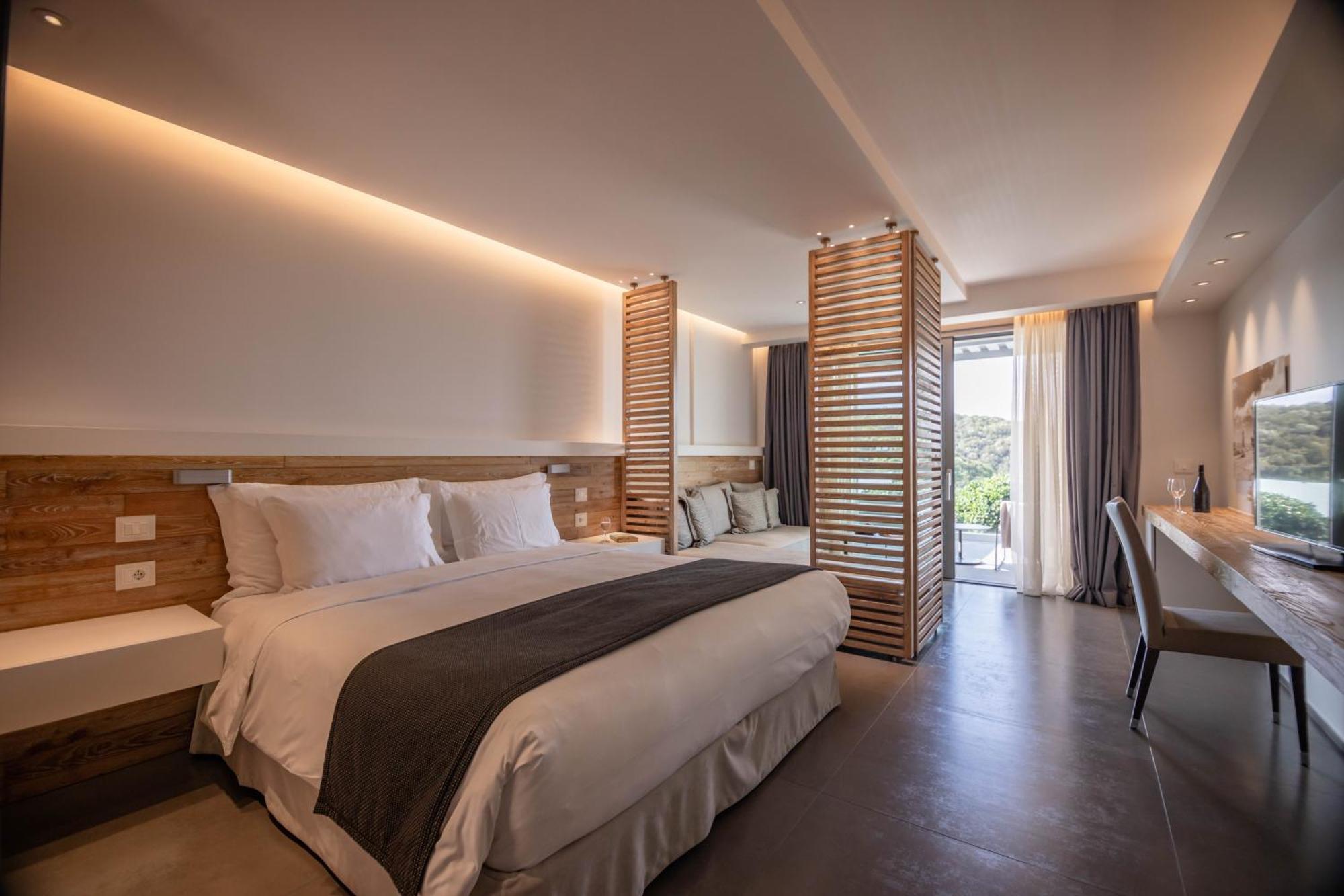 Movenpick Resort Agios Nikolaos Sivota Exterior photo